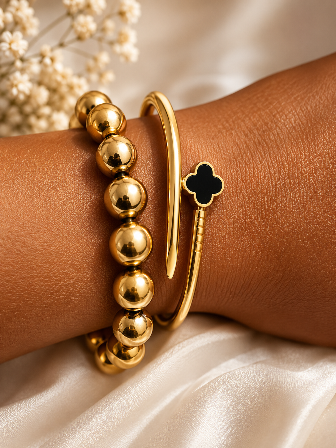 Lady Luck Luxe Gold & Black Clover Bracelet Set