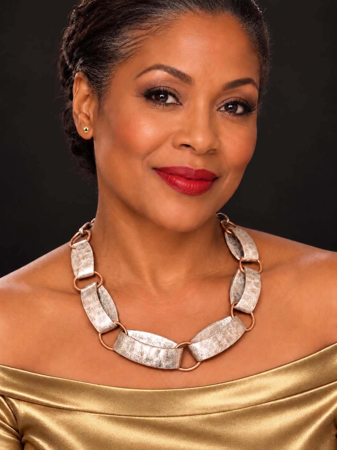 Sculpted Elegance Necklace