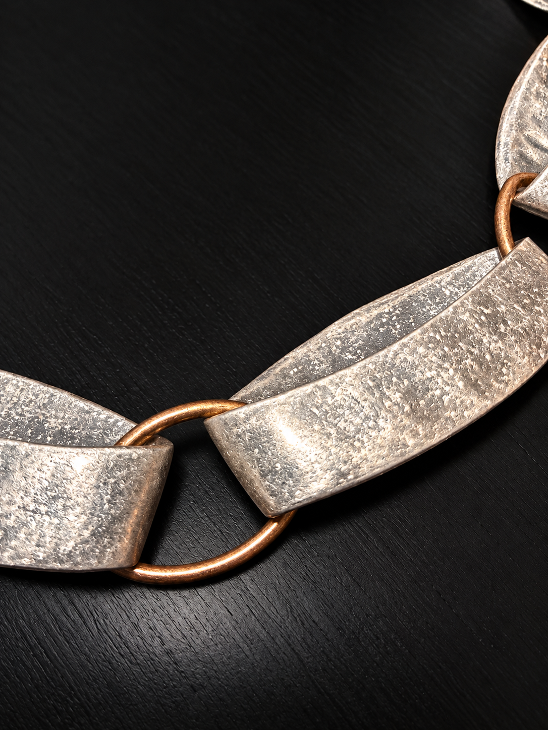 Sculpted Elegance Necklace