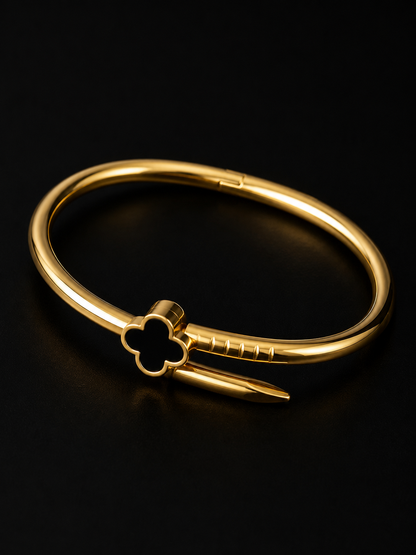 Lady Luck Luxe Gold & Black Clover Bracelet Set