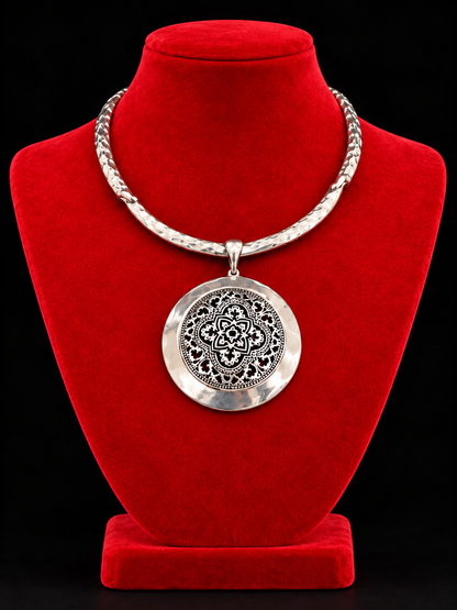Silver Majesty Medallion Necklace